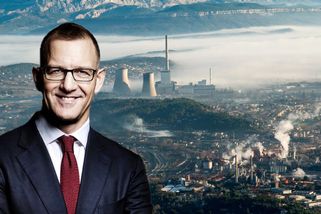 Křetínského elektrárna přešla z uhlí na biomasu. Ztratila výkon, čelí kritice ekologů i otázkám o emisích